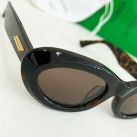 Picture of Bottega Veneta Sunglasses _SKUfw57428230fw